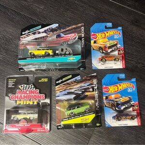 1955 1956 Chevrolet Nomad Diecast Lot Maisto Design Racing Champions Mint 1:64